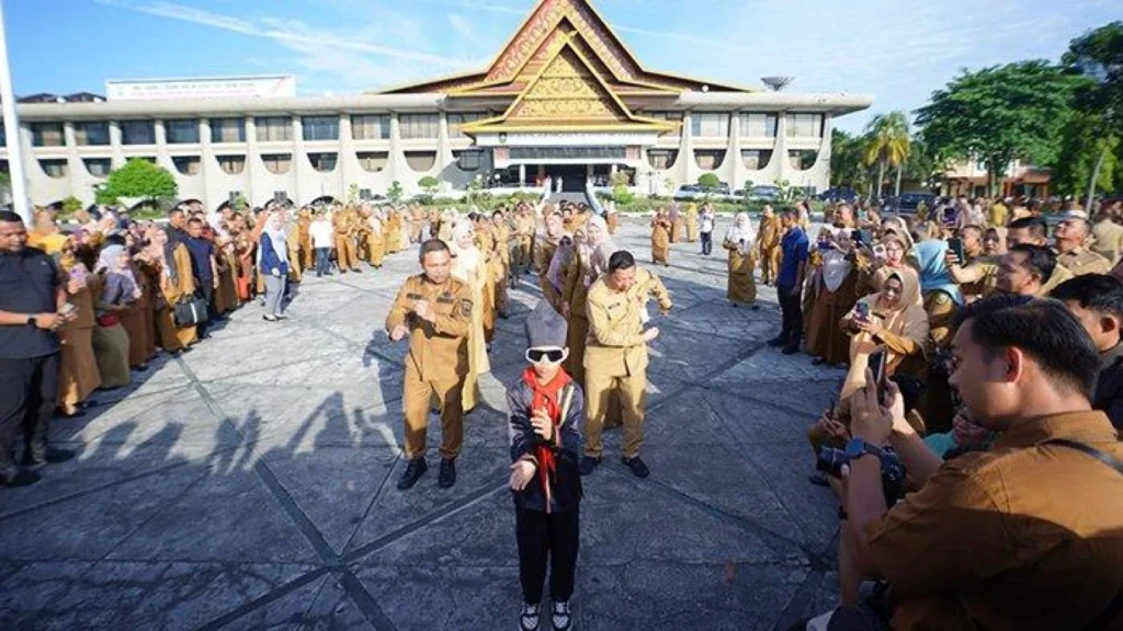 Rayyan Arkan Dikha: Bocah Penari Pacu Jalur yang Viral dan Dikenal Sebagai Duta Pariwisata Riau