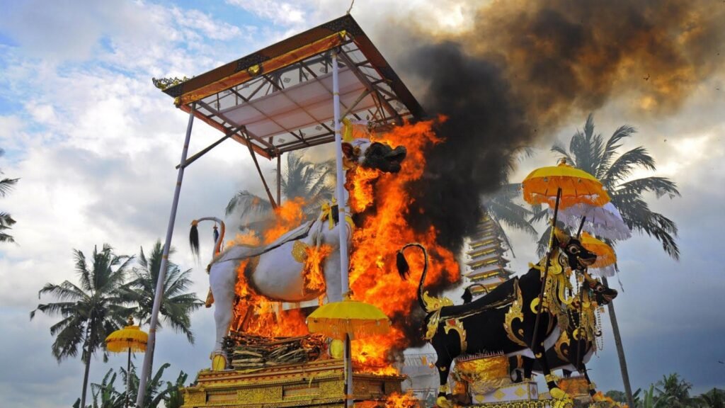 Ngaben: Ritual Sakral Pemakaman di Bali