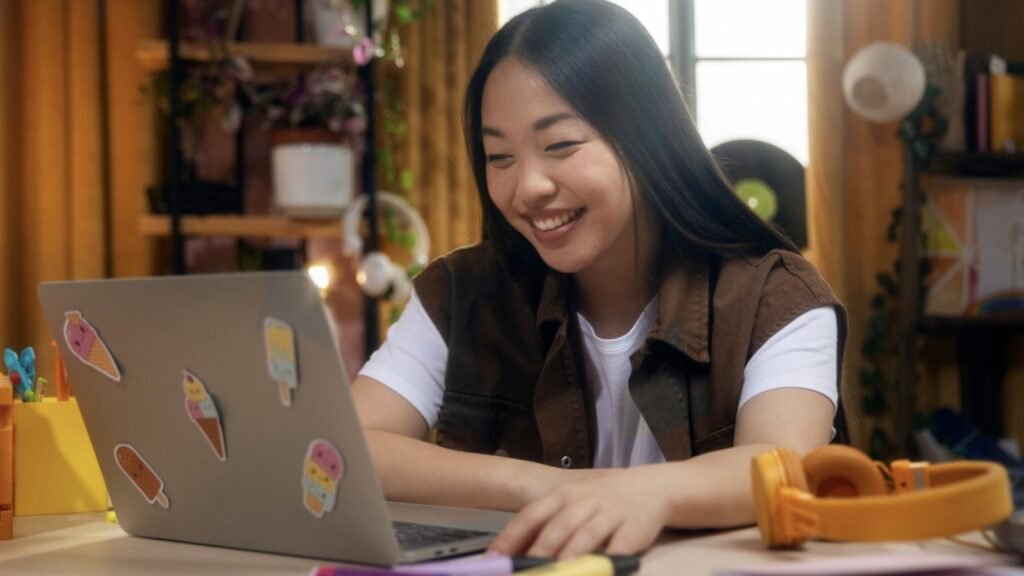 Tantangan Freelancer Gen Z di Indonesia: Kebebasan, Tekanan Finansial, dan Kesehatan Mental