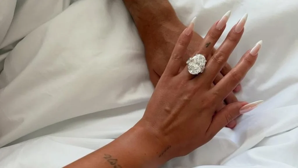 Cincin Berlian 5 Juta Dolar: Pertanda Pernikahan Cristiano Ronaldo dan Georgina Rodriguez?